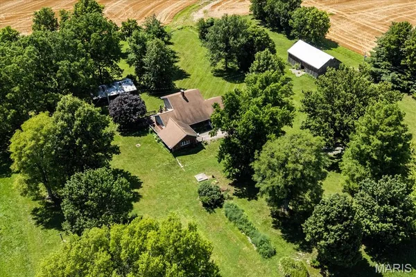 $299,900 | 5495 Wilson Road, Oakdale, IL 62268