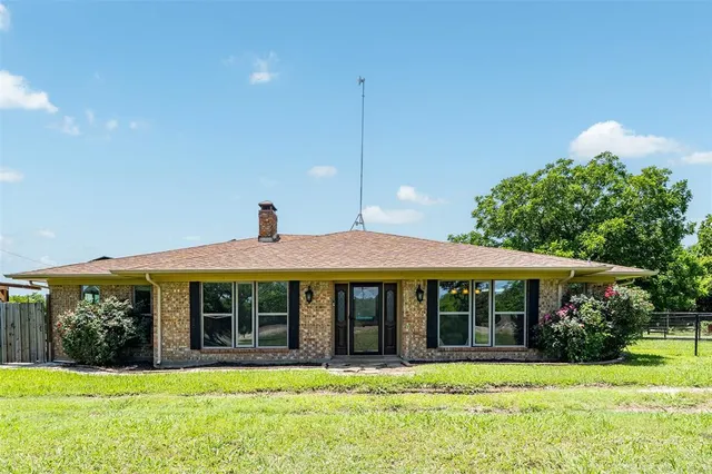 $453,990 | 10202 Farm To Market Road 1895, Kaufman, TX 75142