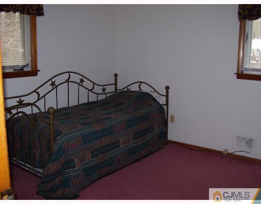1833 Oak Road North Brunswick, NJ 08902 - Photo 7 of 8 Gallery Image 7