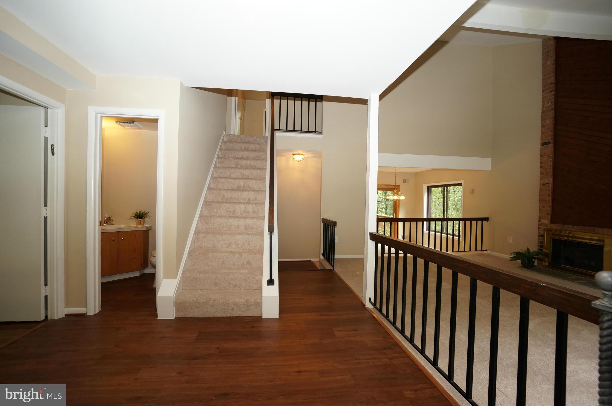 10975 Swansfield Road Columbia, MD 21044 - Photo 3 of 30 View Upon Entering