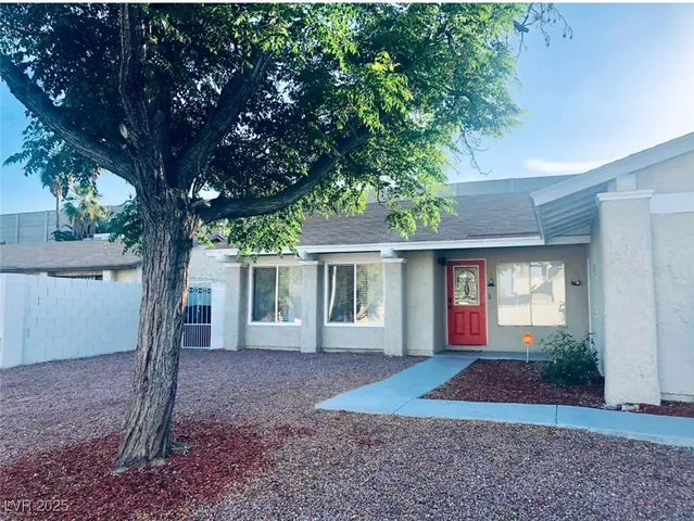 $2,250 | 3835 Chutney Street, Las Vegas, NV 89121