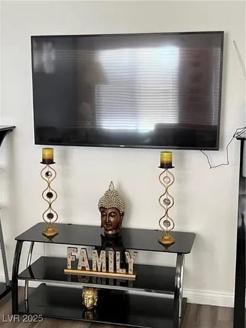 $2,250 | 3835 Chutney Street, Las Vegas, NV 89121