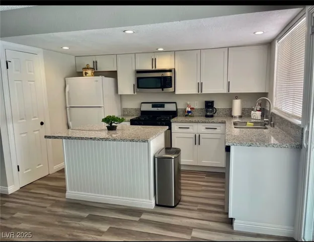 $2,250 | 3835 Chutney Street, Las Vegas, NV 89121