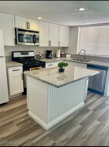 $2,250 | 3835 Chutney Street, Las Vegas, NV 89121