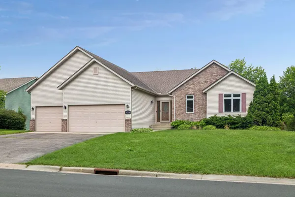 $518,000 | 14314 Robin Road Northeast, Prior Lake, MN 55372