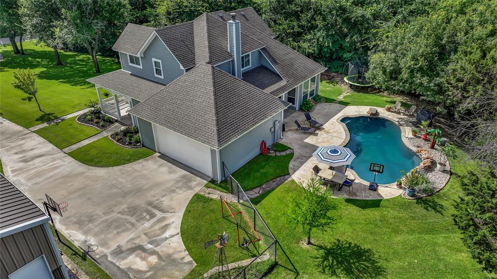 177 Horizon Circle Azle, TX 76020 - Photo 8 of 40