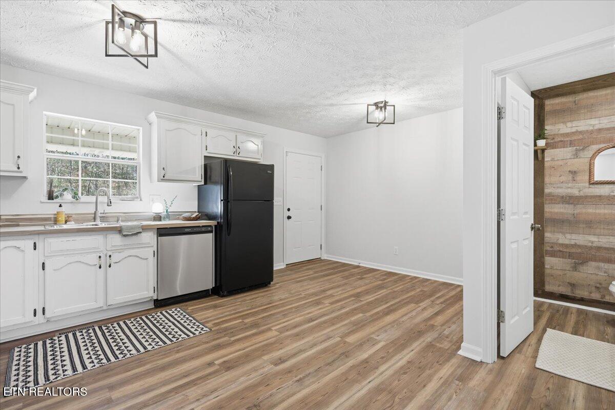 281 Main Street Maynardville, TN 37807 - Photo 15 of 26 15-010_7K9A3324