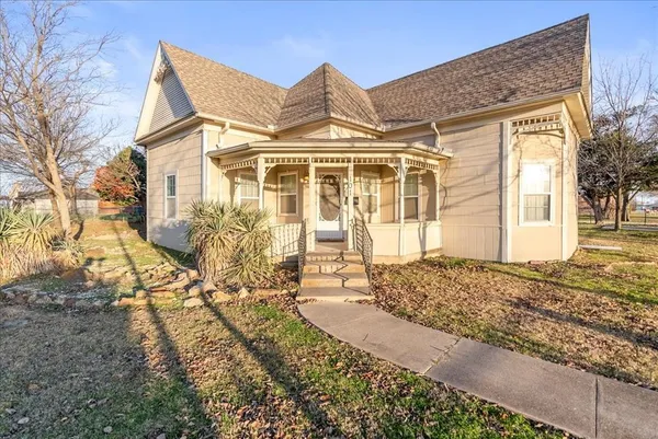 $267,500 | 101 North 7th Street, Krum, TX 76249