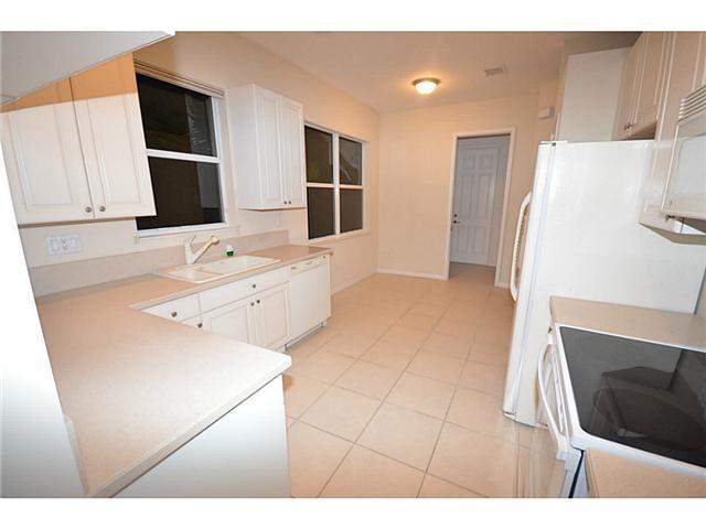415 Southwest Walking Path Stuart, FL 34997 - Photo 4 of 16 Gallery Image 4