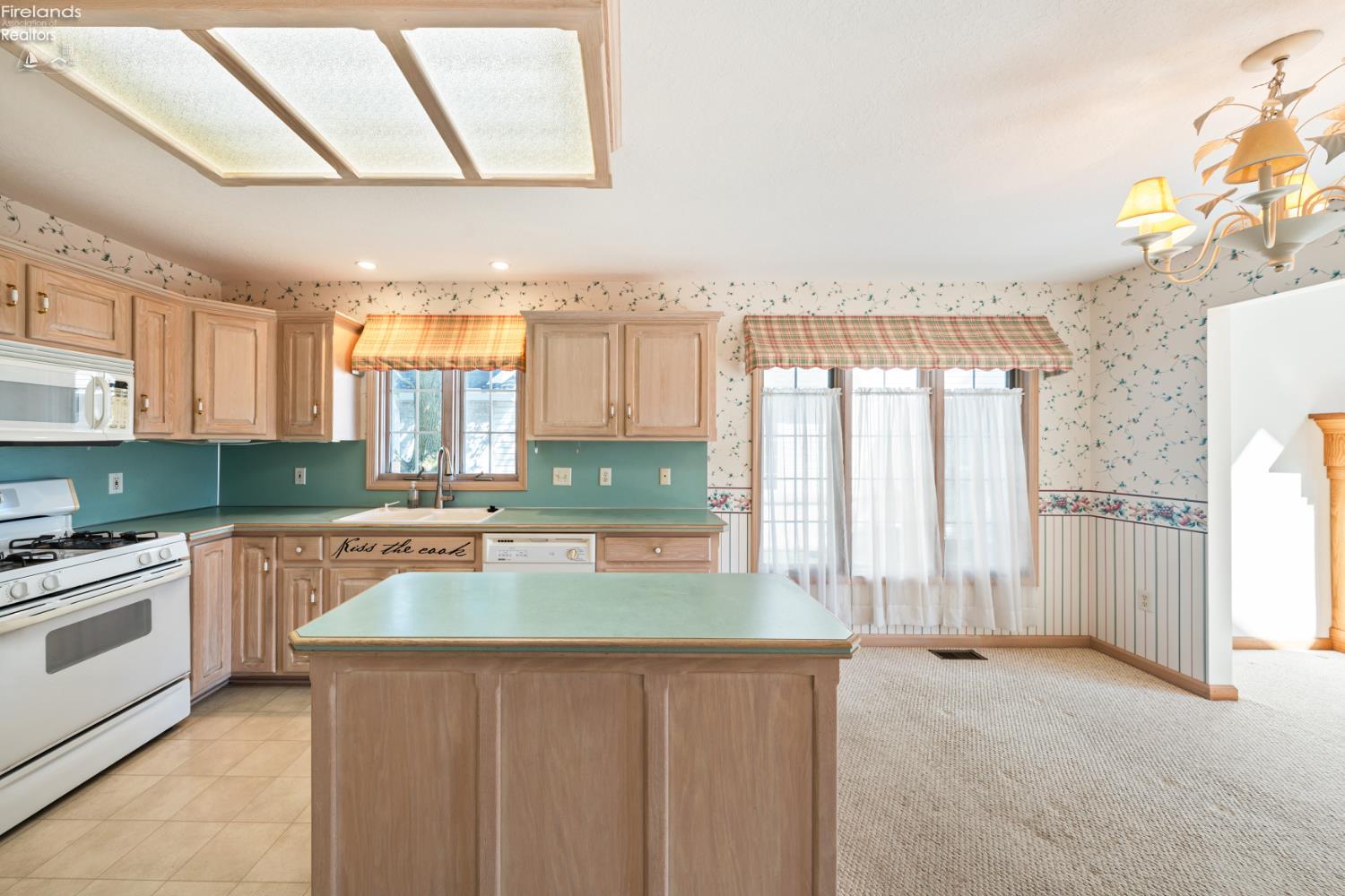 5338 Bay Shore Road Oregon, OH 43616 - Photo 14 of 50 Gallery Image 14