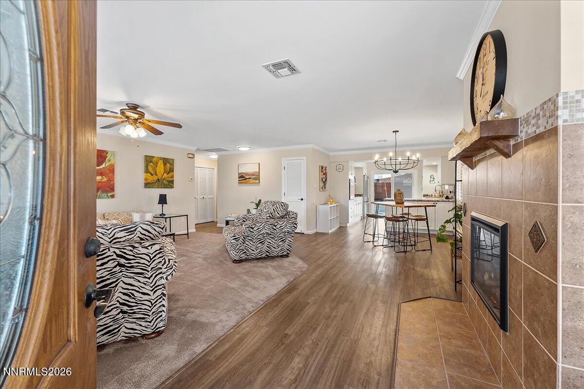 3501 East Hidden Valley Drive Reno, NV 89502 - Photo 4 of 34 04-3501 E Hidden Valley Drive Reno NV 89