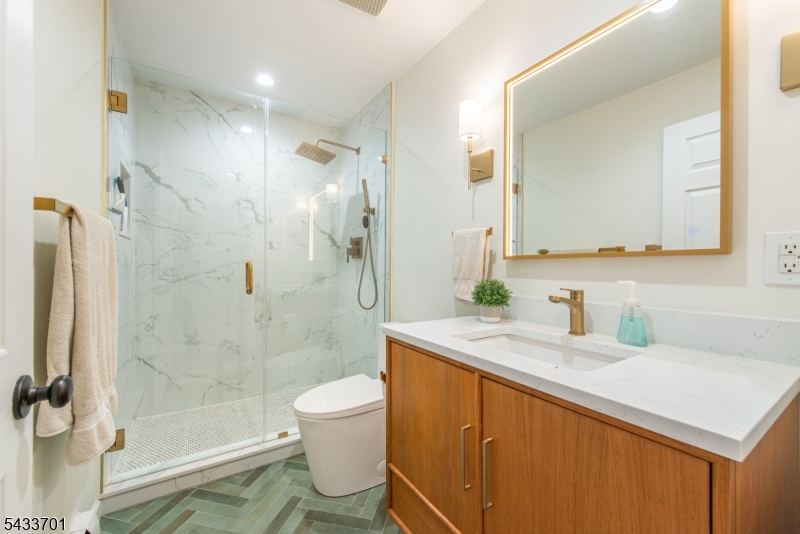 37 Green Road Sparta, NJ 07871 - Photo 33 of 49