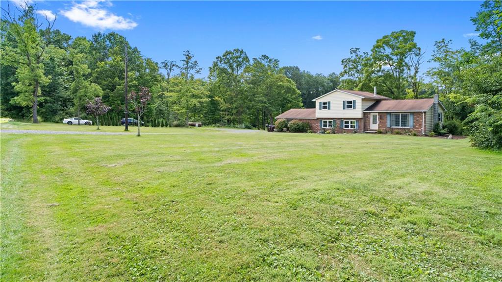 89 Charleston Road Mercer, PA 16137 - Photo 4 of 24