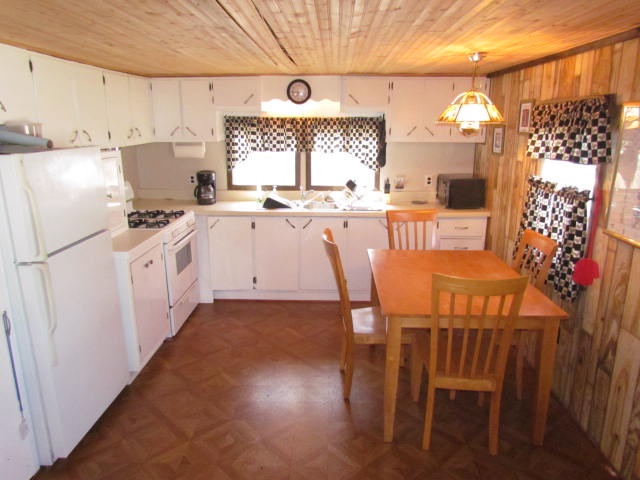 11130 North Landing Road Monticello, IN 47960 - Photo 3 of 21 Gallery Image 3