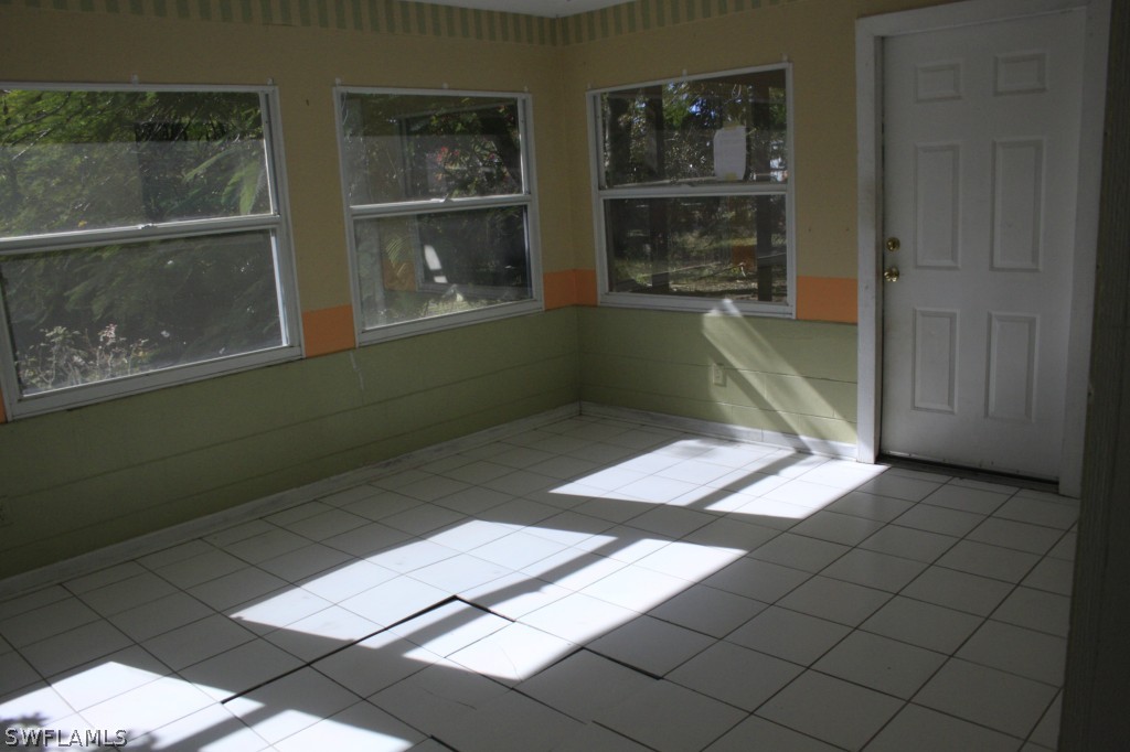 1428 Byron Road Fort Myers, FL 33919 - Photo 4 of 10 a view of an entryway