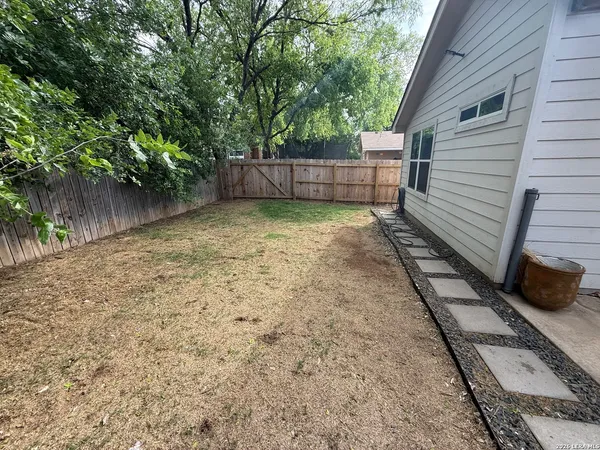 $1,690 | 86 Coastal Lane, San Antonio, TX 78240