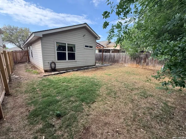 $1,690 | 86 Coastal Lane, San Antonio, TX 78240