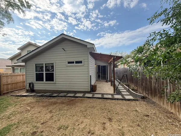 $1,690 | 86 Coastal Lane, San Antonio, TX 78240