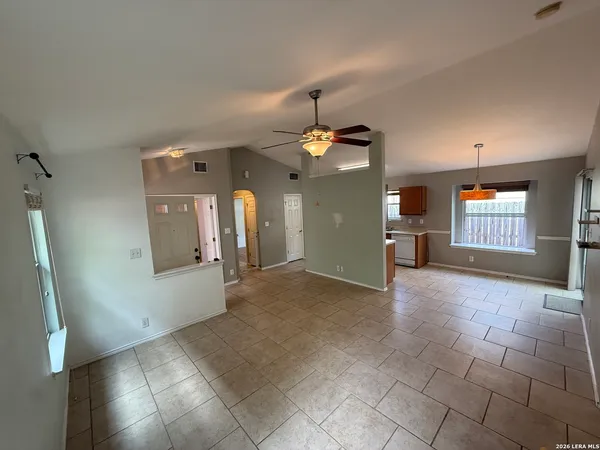 $1,690 | 86 Coastal Lane, San Antonio, TX 78240