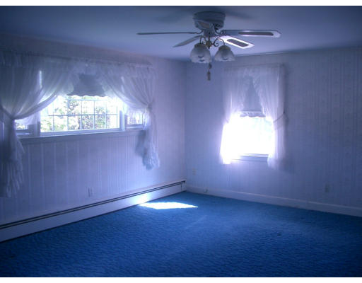 3616 Diamond Hill Road Cumberland, RI 02864 - Photo 13 of 18