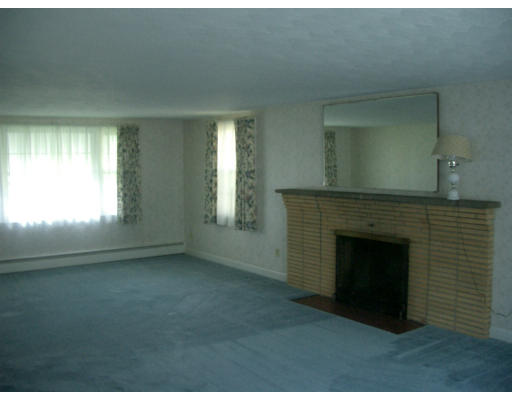 3616 Diamond Hill Road Cumberland, RI 02864 - Photo 7 of 18