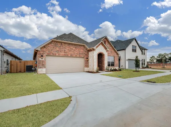 $715,407 | 2908 Weslyan Oak Street, Bedford, TX 76021