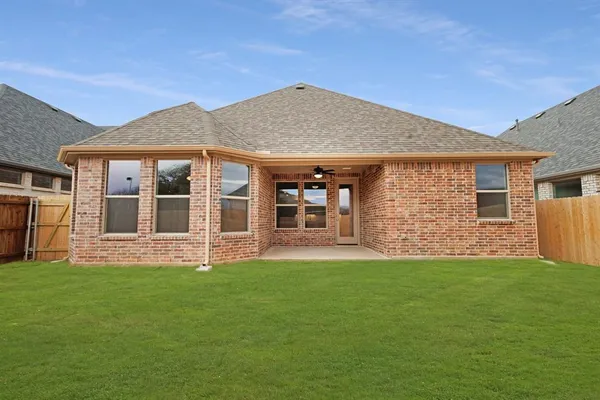 $715,407 | 2908 Weslyan Oak Street, Bedford, TX 76021