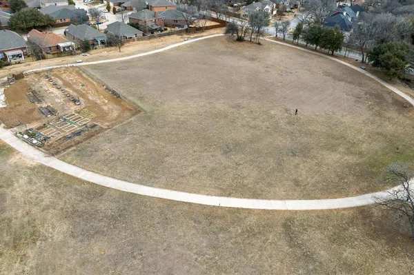 $715,407 | 2908 Weslyan Oak Street, Bedford, TX 76021