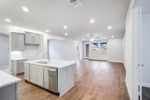 $715,407 | 2908 Weslyan Oak Street, Bedford, TX 76021