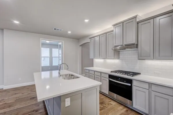 $715,407 | 2908 Weslyan Oak Street, Bedford, TX 76021