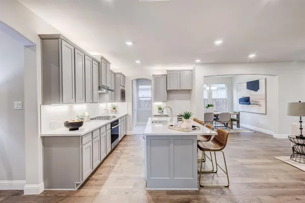 $715,407 | 2908 Weslyan Oak Street, Bedford, TX 76021