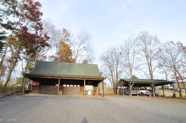 272 Hacketts Road Millers Creek, NC 28651 - Photo 33 of 39 Gallery Image 33