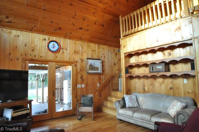 272 Hacketts Road Millers Creek, NC 28651 - Photo 5 of 39 Gallery Image 5