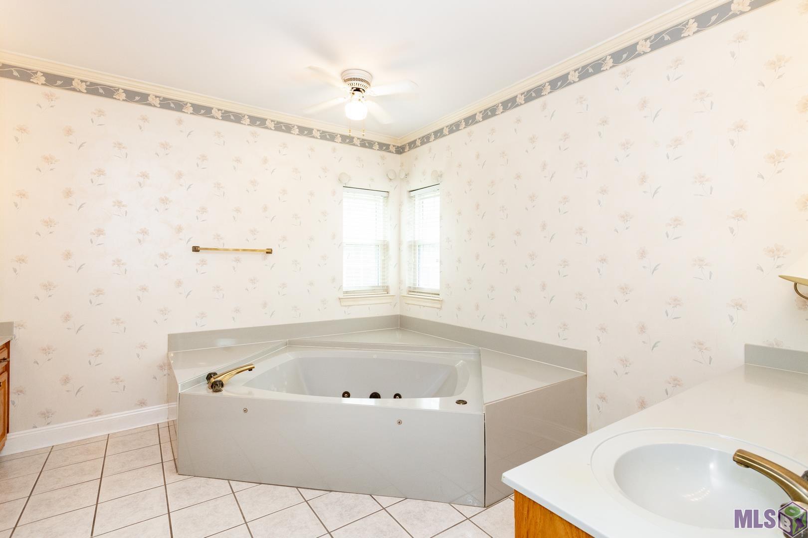 6329 Riverbend Boulevard Baton Rouge, LA 70820 - Photo 24 of 45 Gallery Image 24