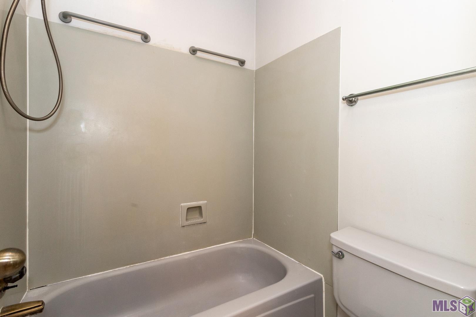 6329 Riverbend Boulevard Baton Rouge, LA 70820 - Photo 25 of 45 Gallery Image 25