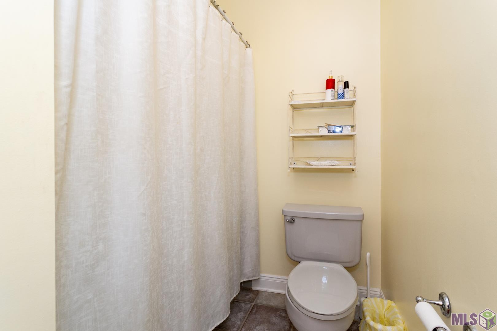 6329 Riverbend Boulevard Baton Rouge, LA 70820 - Photo 30 of 45 Gallery Image 30