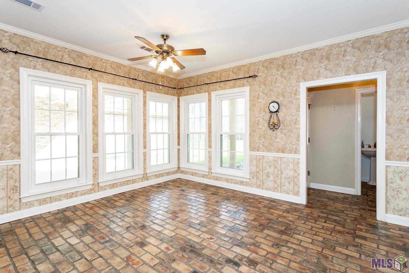 6329 Riverbend Boulevard Baton Rouge, LA 70820 - Photo 10 of 45 Gallery Image 10