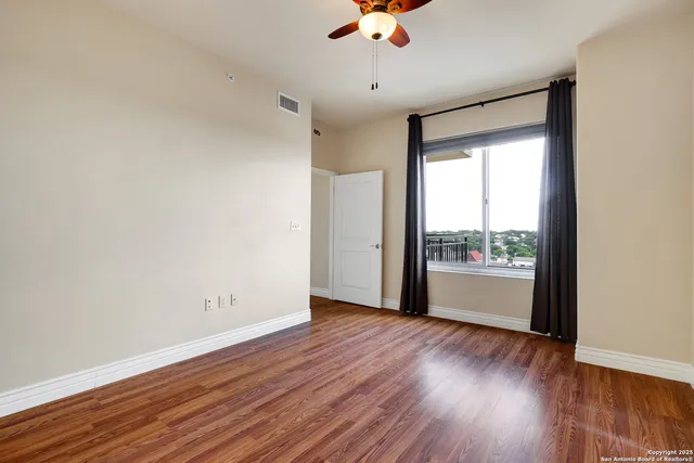 $295,000 | 215 Center Street, Unit 1205, San Antonio, TX 78202