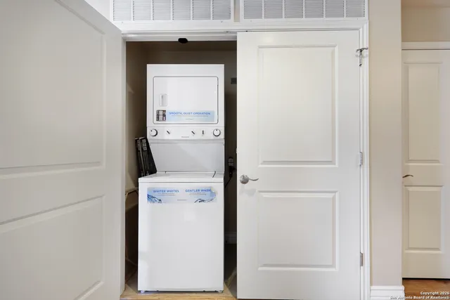 $285,000 | 215 Center Street, Unit 1205, San Antonio, TX 78202