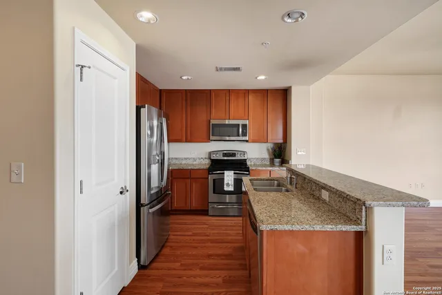 $295,000 | 215 Center Street, Unit 1205, San Antonio, TX 78202
