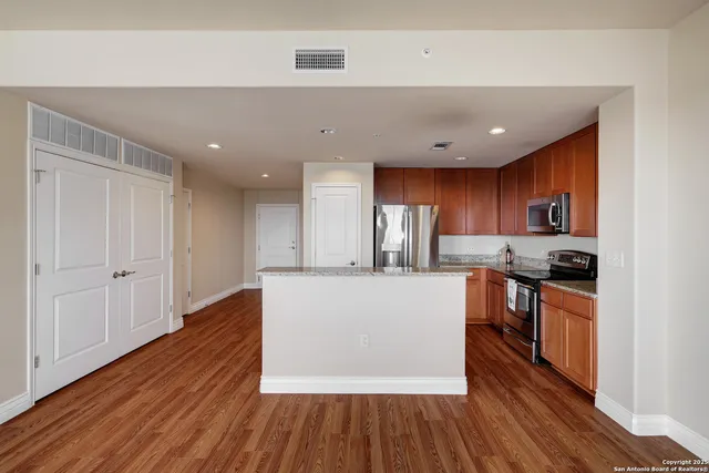 $295,000 | 215 Center Street, Unit 1205, San Antonio, TX 78202