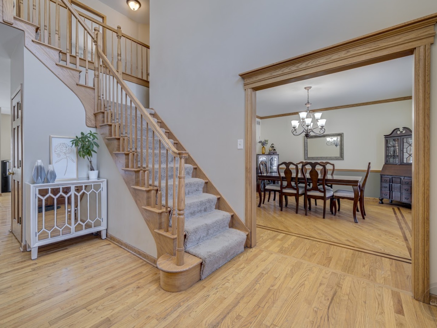 601 Steeplechase Road St. Charles, IL 60174 - Photo 4 of 34 Gallery Image 4
