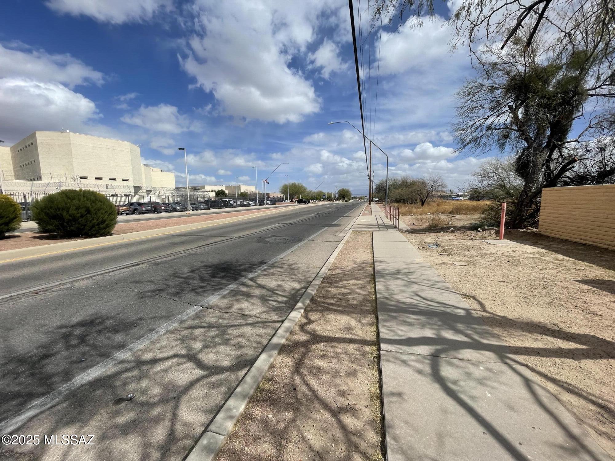 1251 West Silverlake Road Tucson, AZ 85713 - Photo 5 of 7 a view of a street