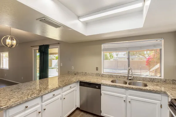 $2,195 | 2113 North Los Altos Drive, Chandler, AZ 85224