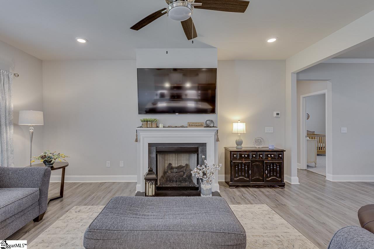 402 Reedy Springs Lane Greenville, SC 29605 - Photo 11 of 44