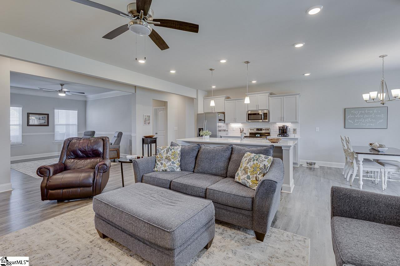 402 Reedy Springs Lane Greenville, SC 29605 - Photo 13 of 44