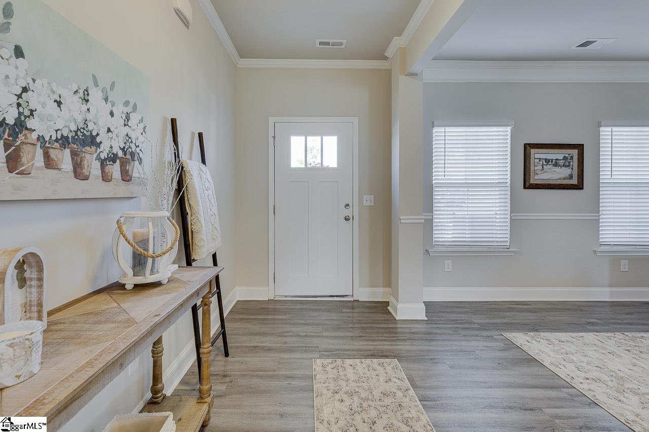 402 Reedy Springs Lane Greenville, SC 29605 - Photo 6 of 44