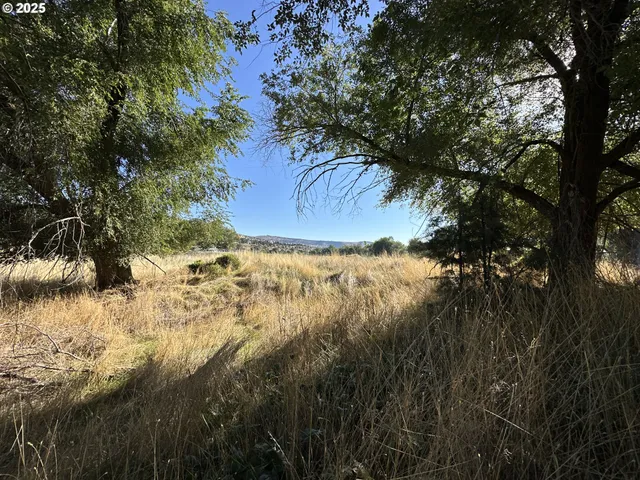 $180,000 | St-johnday Northeast 7th Street, John Day, OR 97845