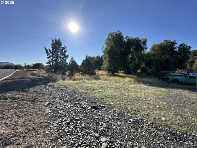 $180,000 | St-johnday Northeast 7th Street, John Day, OR 97845