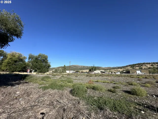 $180,000 | St-johnday Northeast 7th Street, John Day, OR 97845